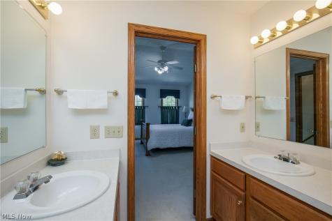 1424 Timbertop Drive Tallmadge OH 44278