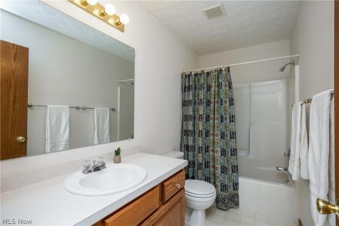 1424 Timbertop Drive Tallmadge OH 44278