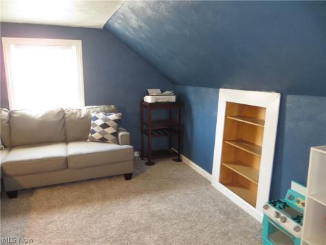 4347 Redding Road Cleveland OH 44109