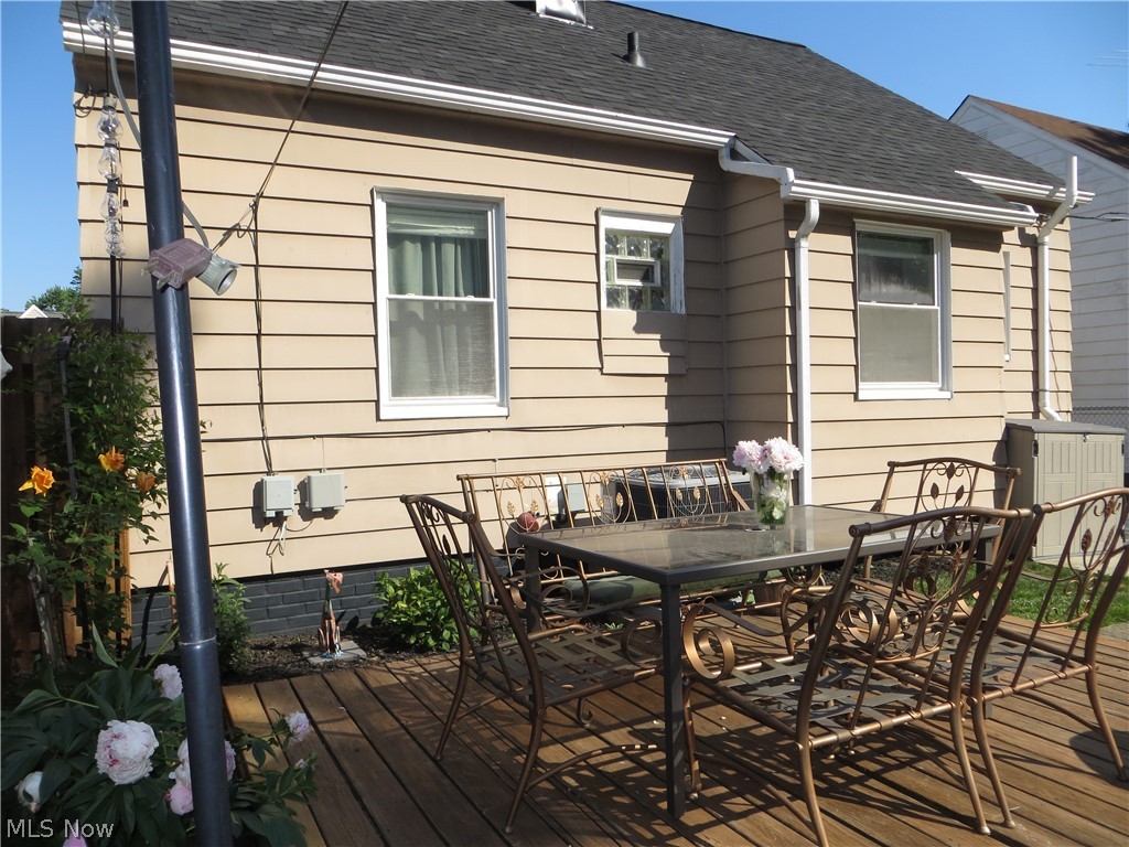 4347 Redding Road Cleveland OH 44109