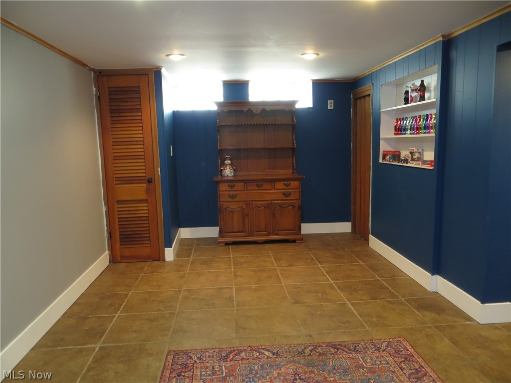 4347 Redding Road Cleveland OH 44109