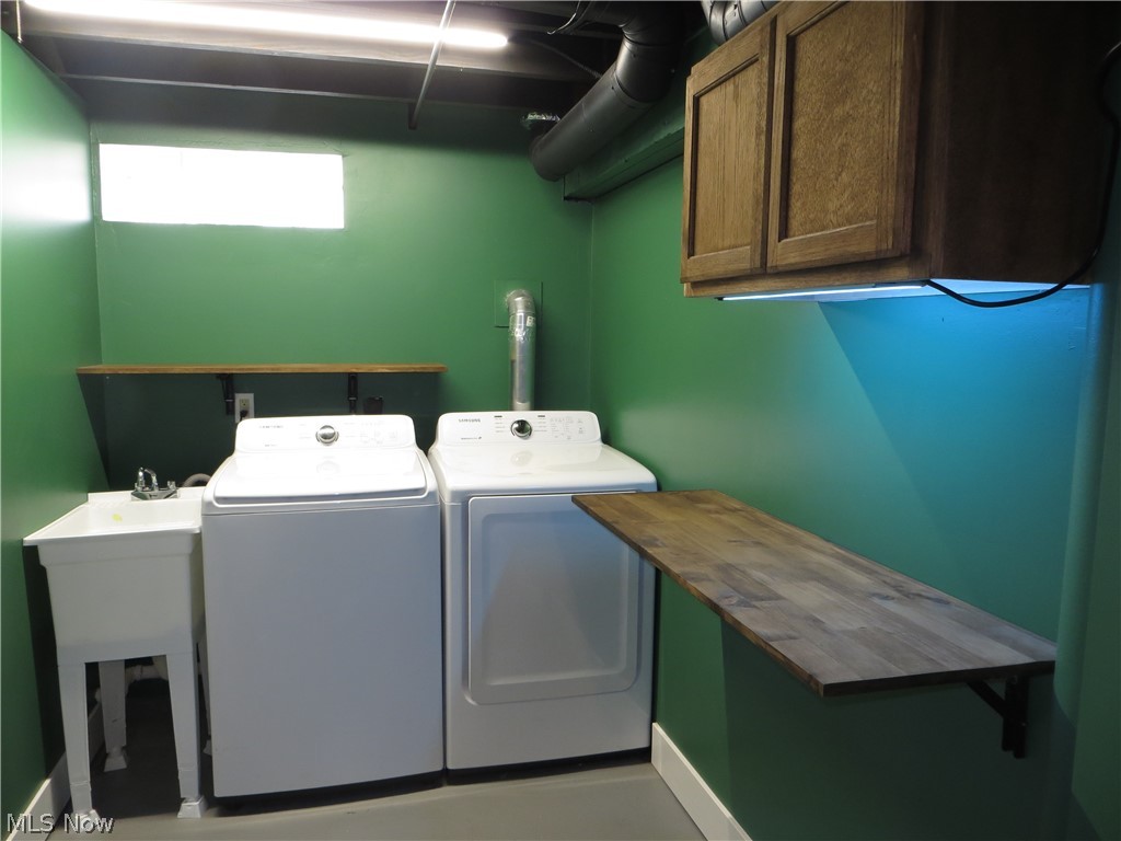 4347 Redding Road Cleveland OH 44109