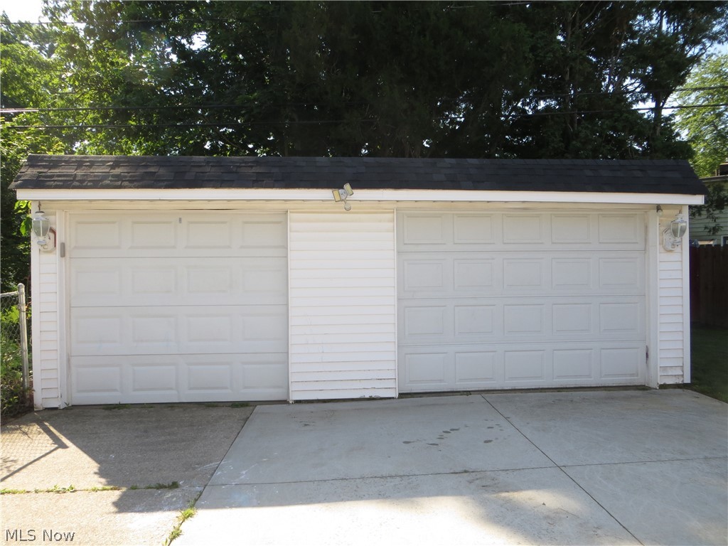 4347 Redding Road Cleveland OH 44109