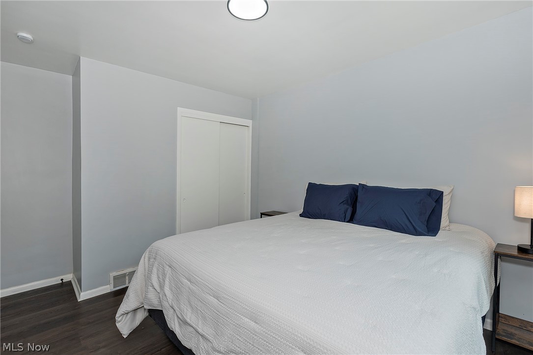 4932 S Sedgewick Road Lyndhurst OH 44124