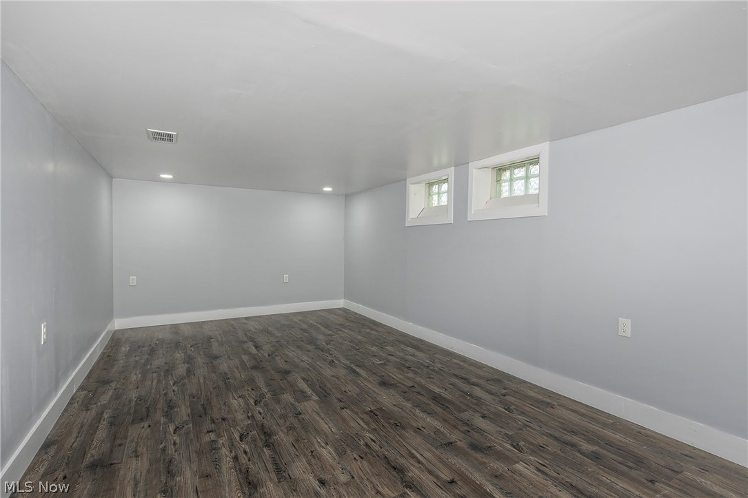 4932 S Sedgewick Road Lyndhurst OH 44124