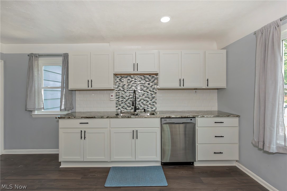 4932 S Sedgewick Road Lyndhurst OH 44124