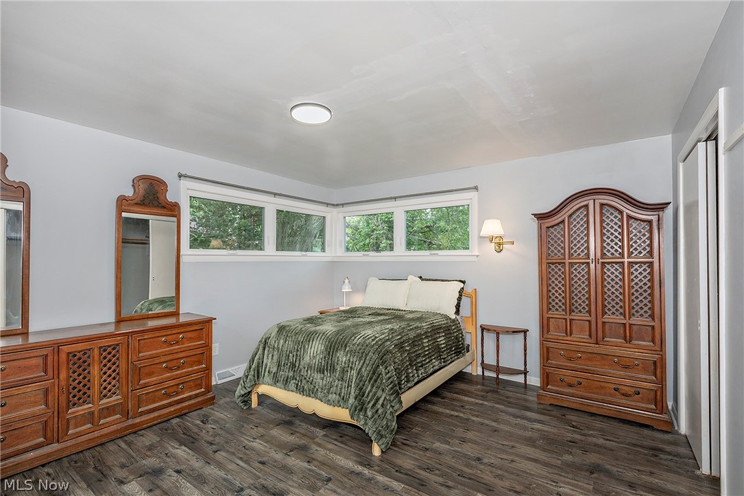 4932 S Sedgewick Road Lyndhurst OH 44124