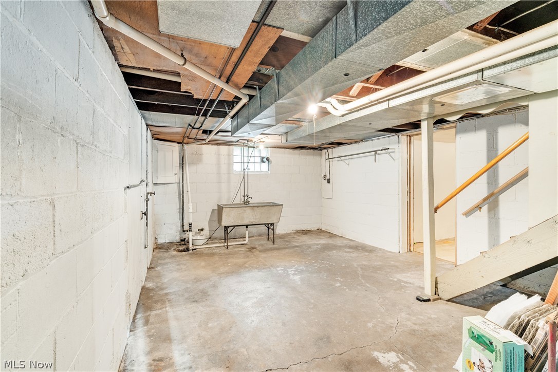 3362 Main Street Mineral Ridge OH 44440