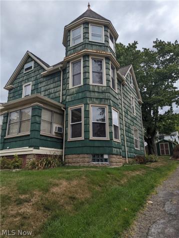 125 N Bentley Avenue Niles OH 44446