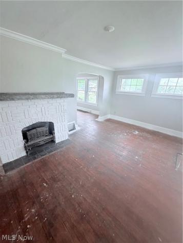 1174 Mercer Avenue Akron OH 44307