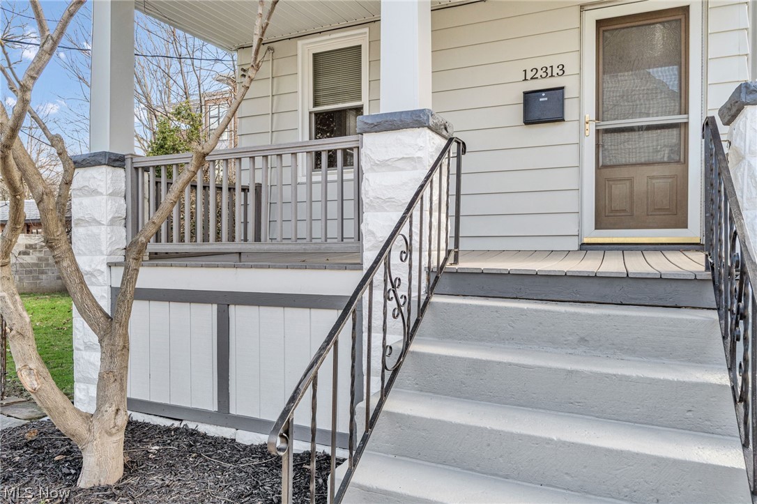 12313 Alexander Road Cleveland OH 44106