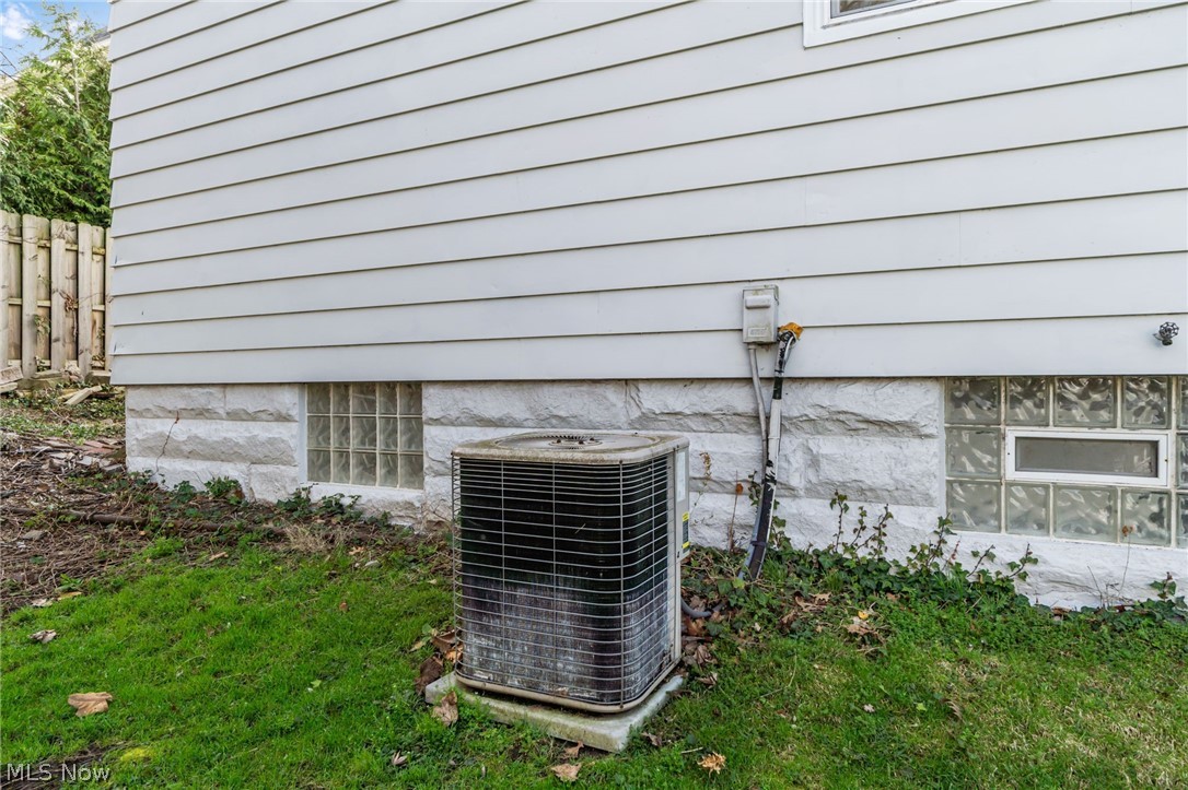 12313 Alexander Road Cleveland OH 44106