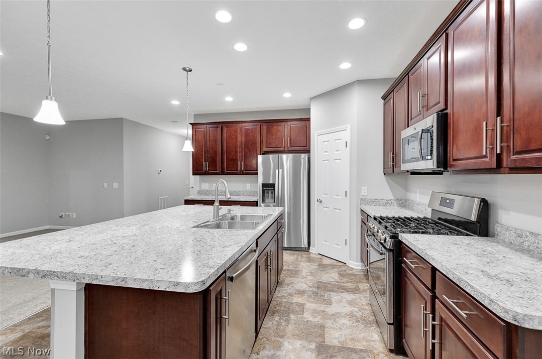 6584 Amber Way North Ridgeville OH 44039