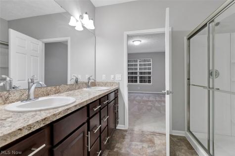6584 Amber Way North Ridgeville OH 44039