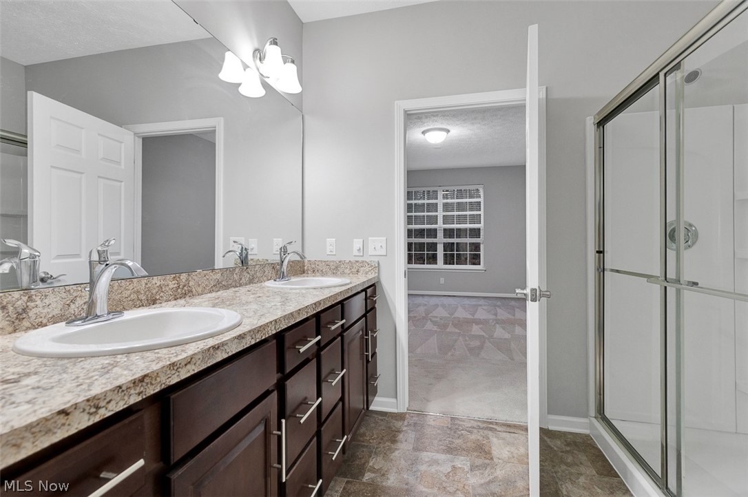 6584 Amber Way North Ridgeville OH 44039