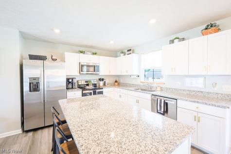 5233 Witner Street Barberton OH 44203