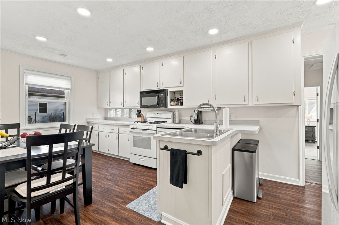 127 Beachdale Drive Avon Lake OH 44012