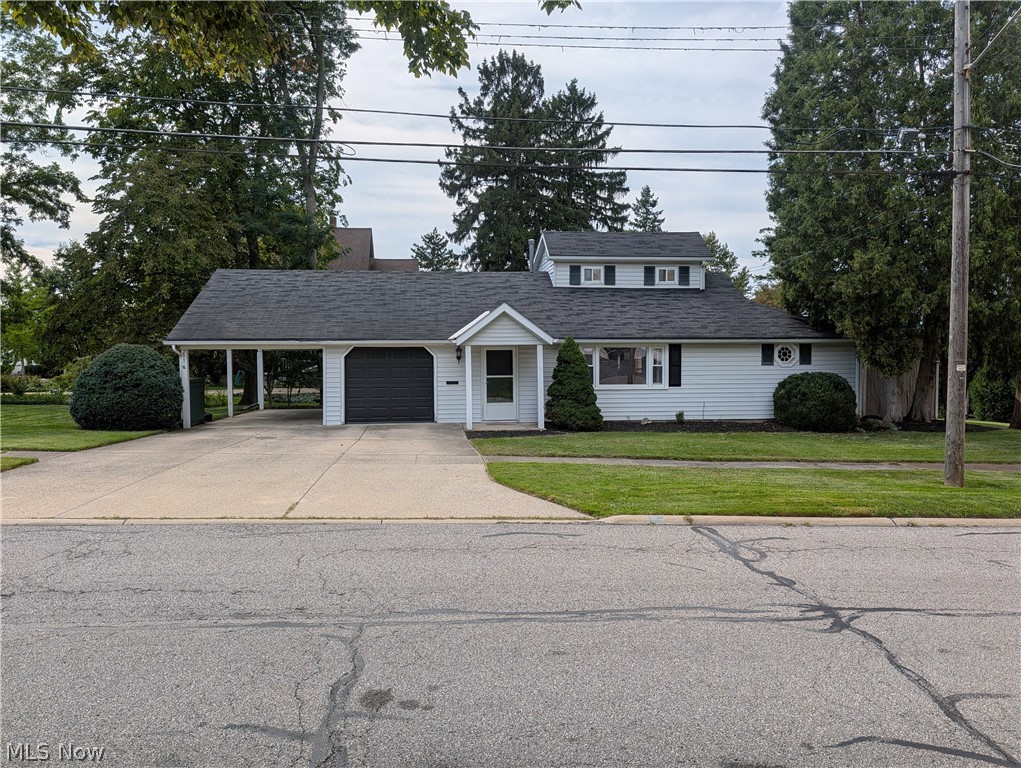 793 Park Avenue Amherst OH 44001