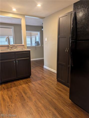 793 Park Avenue Amherst OH 44001