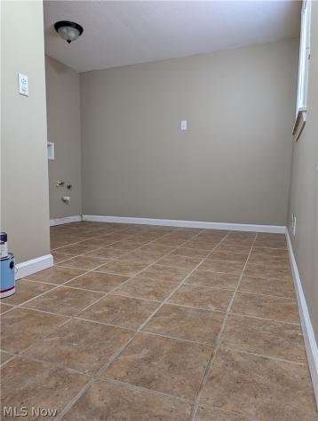 793 Park Avenue Amherst OH 44001