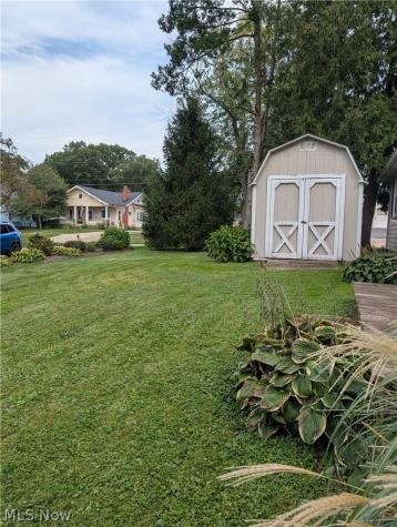 793 Park Avenue Amherst OH 44001