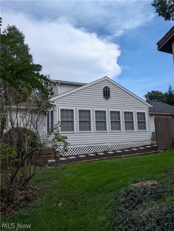 793 Park Avenue Amherst OH 44001
