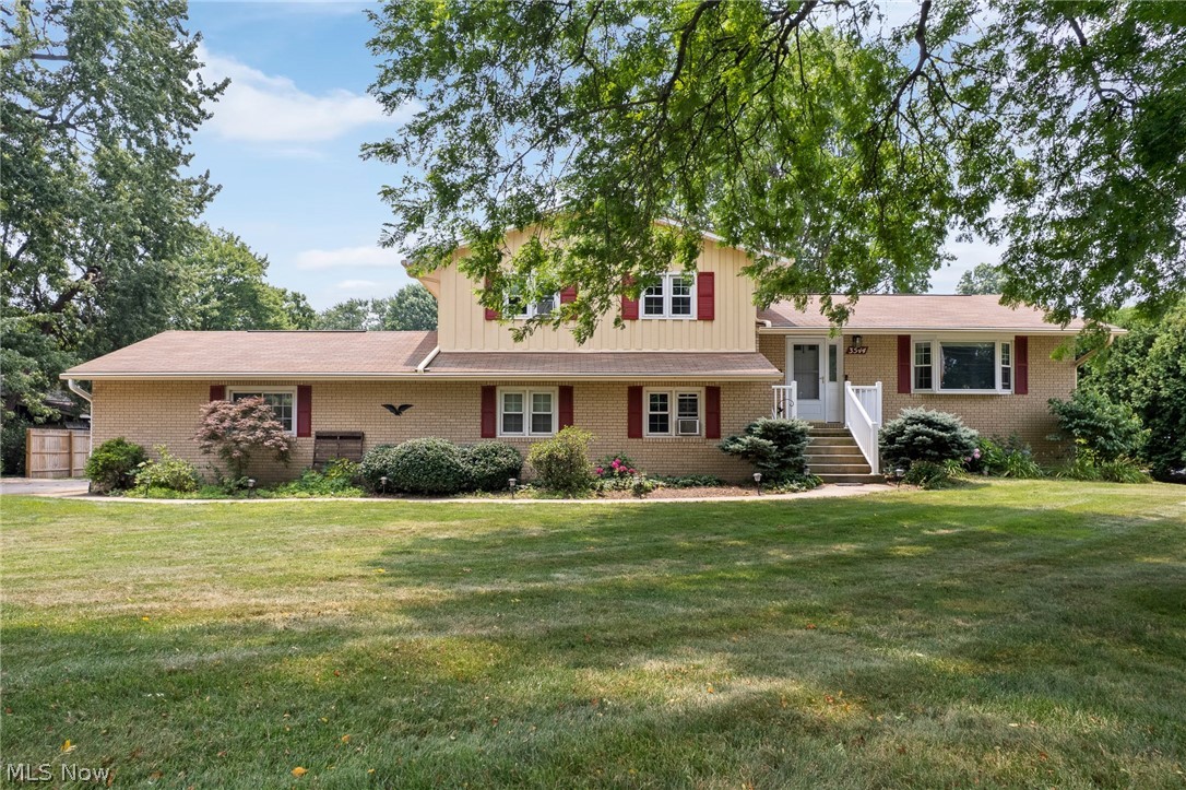 3544 Ada Vista Drive Uniontown OH 44685