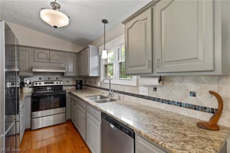 3544 Ada Vista Drive Uniontown OH 44685