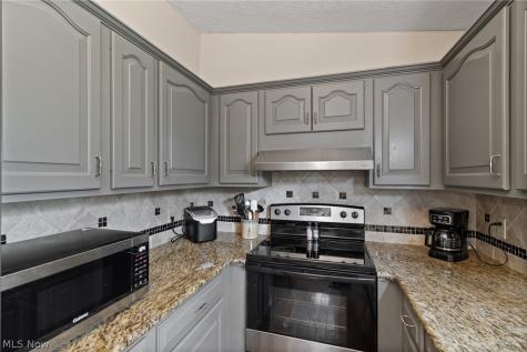 3544 Ada Vista Drive Uniontown OH 44685