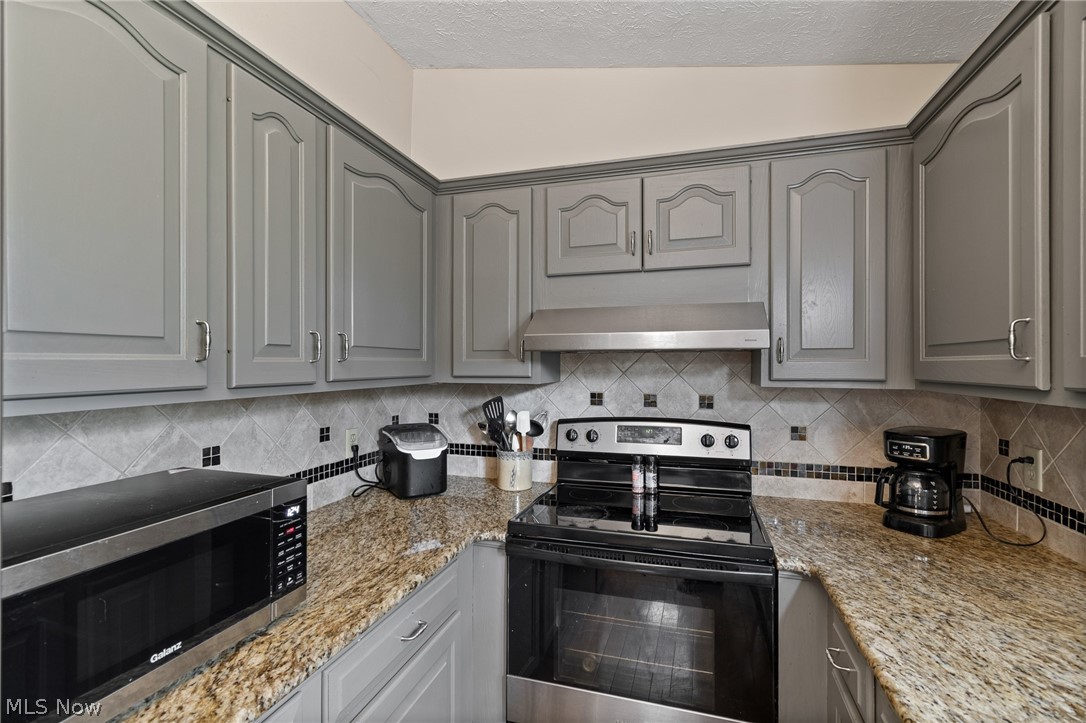 3544 Ada Vista Drive Uniontown OH 44685