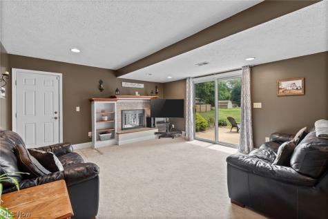 3544 Ada Vista Drive Uniontown OH 44685