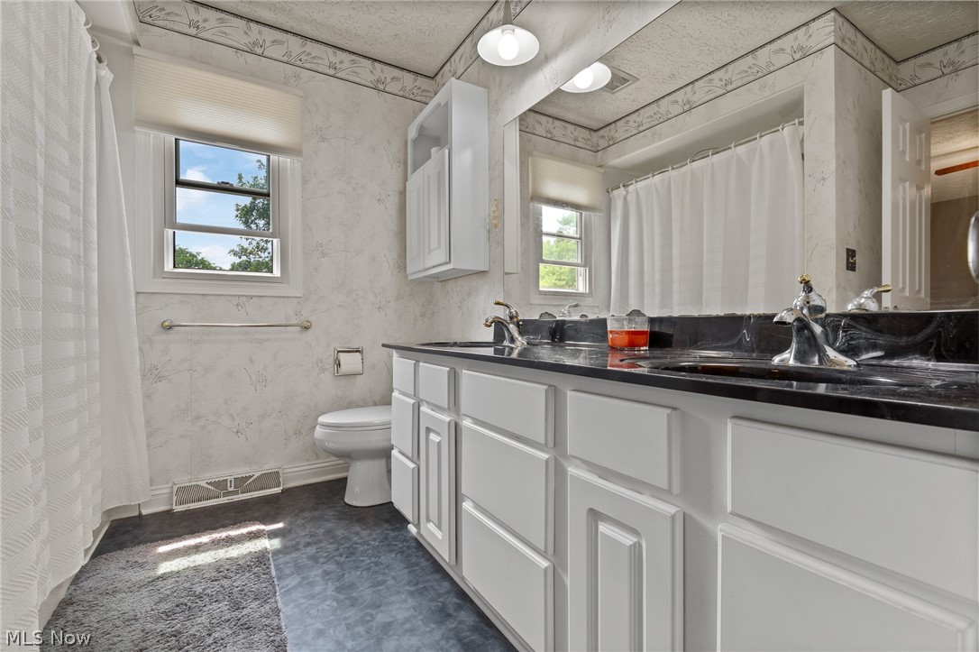 3544 Ada Vista Drive Uniontown OH 44685