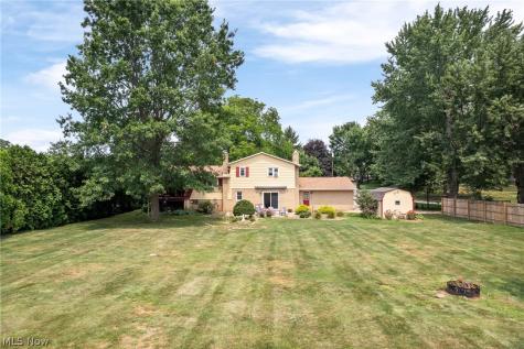 3544 Ada Vista Drive Uniontown OH 44685