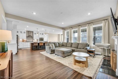32642 Royal Troon Drive Avon Lake OH 44012