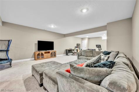 32642 Royal Troon Drive Avon Lake OH 44012