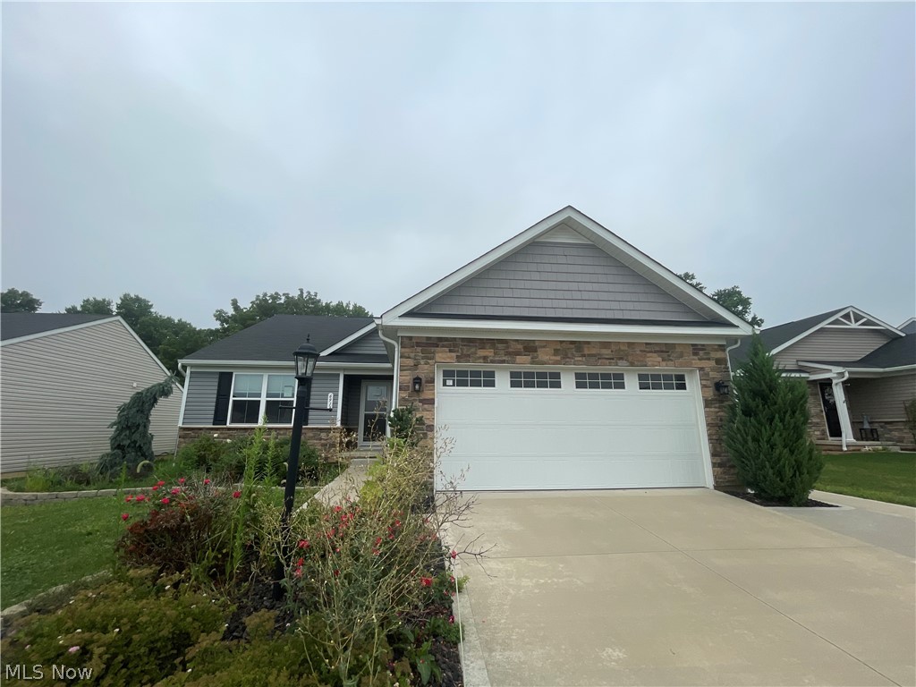 6913 Gauntlet Street SW Massillon OH 44646