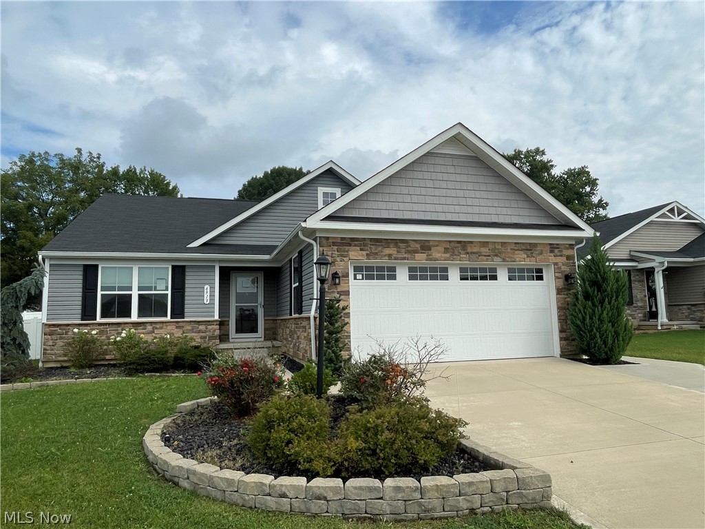 6913 Gauntlet Street SW Massillon OH 44646