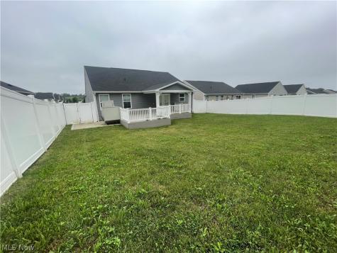 6913 Gauntlet Street SW Massillon OH 44646