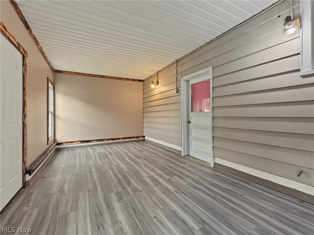 553 Judith Lane Struthers OH 44471
