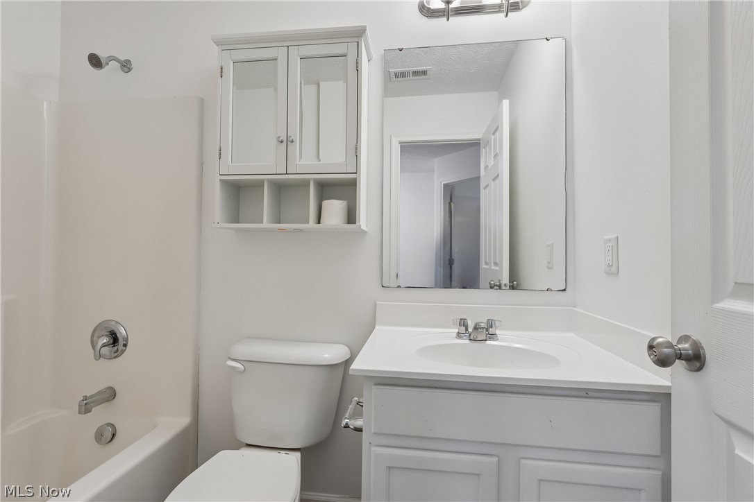 3315 Hidden Brook Drive Ravenna OH 44266