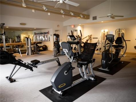 12946 Olympus Way Strongsville OH 44149