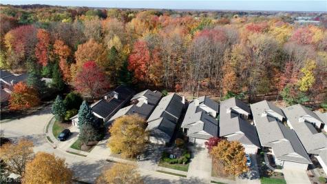 12946 Olympus Way Strongsville OH 44149