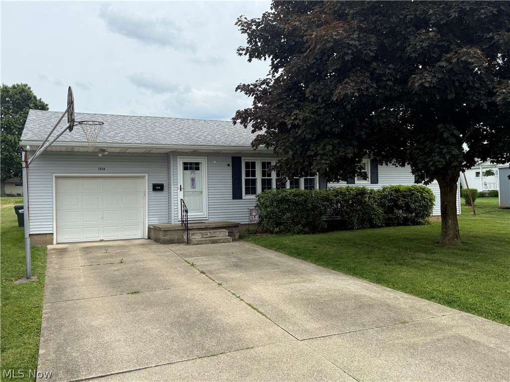1538 S 13th Street Coshocton OH 43812