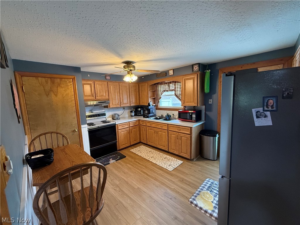 1538 S 13th Street Coshocton OH 43812