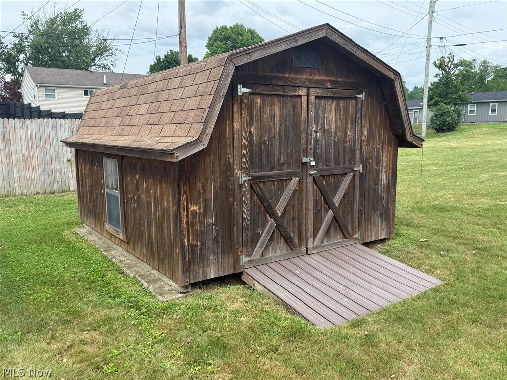 1538 S 13th Street Coshocton OH 43812