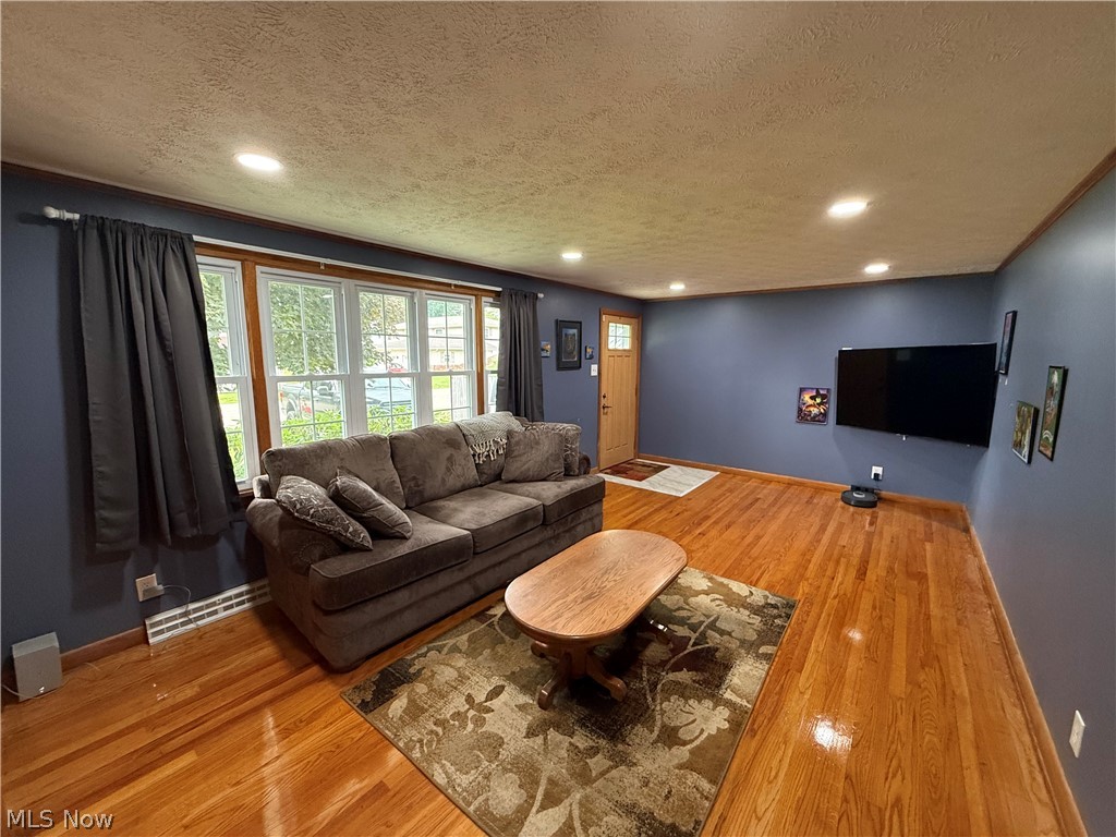 1538 S 13th Street Coshocton OH 43812