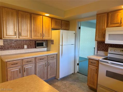 9474 Stoney Creek Lane Parma Heights OH 44130
