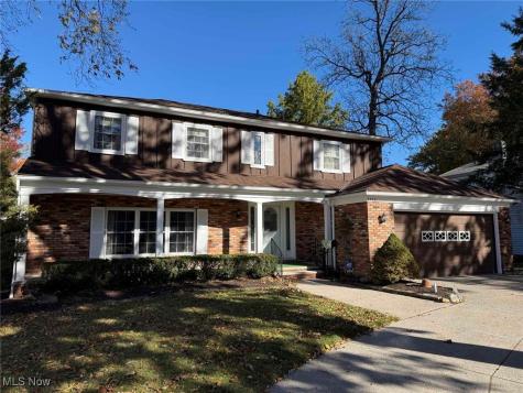 9474 Stoney Creek Lane Parma Heights OH 44130
