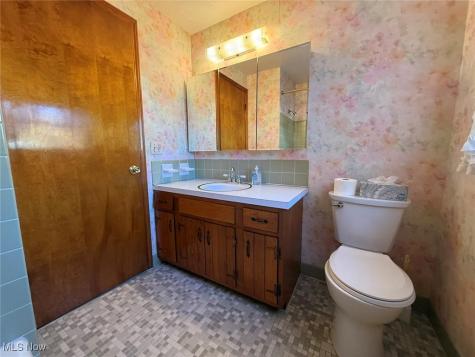 9474 Stoney Creek Lane Parma Heights OH 44130