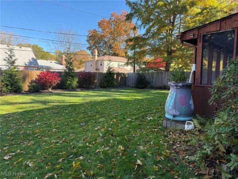 9474 Stoney Creek Lane Parma Heights OH 44130